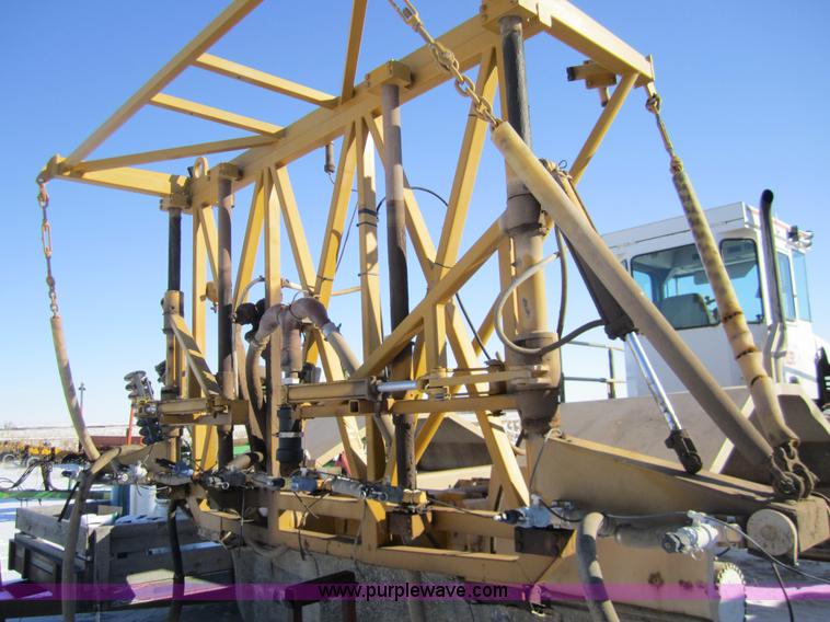 image for item 3390 1995 Tyler 4300 sprayer