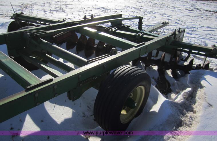 image for item 3394 John Deere 20' disk