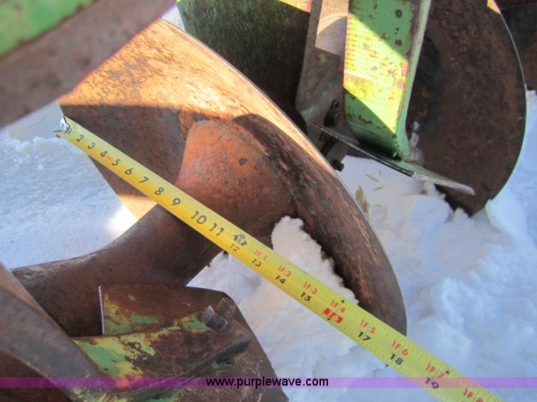 image for item 3394 John Deere 20' disk