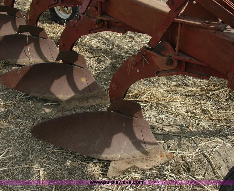 image for item 3427 Eight bottom plow