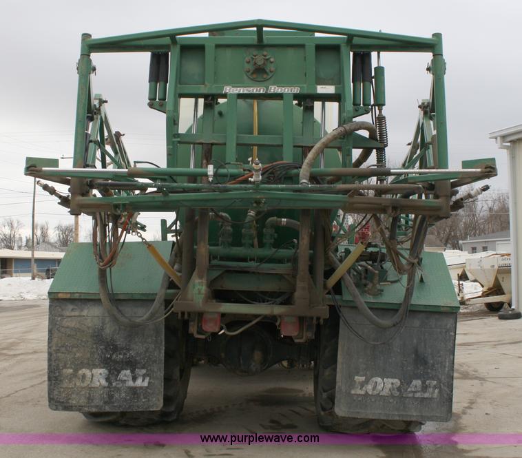 image for item 4884 1990 International Loral Easy-Rider 4900 sprayer