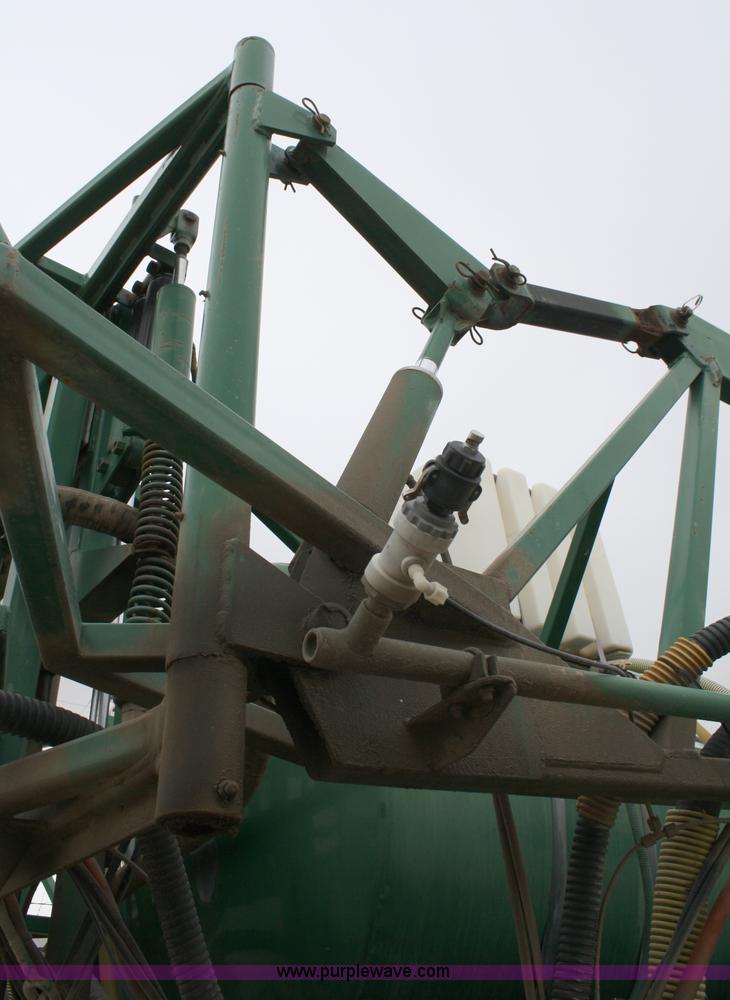 image for item 4884 1990 International Loral Easy-Rider 4900 sprayer