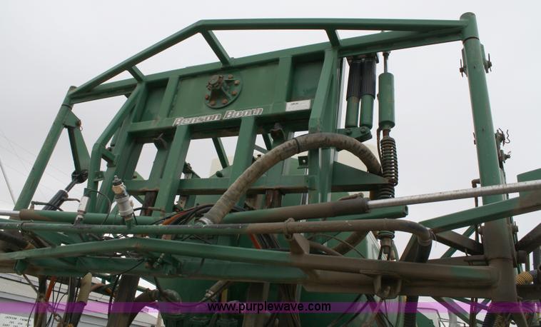 image for item 4884 1990 International Loral Easy-Rider 4900 sprayer