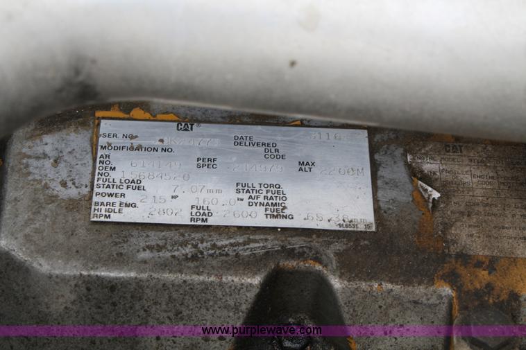 image for item 4885 1993 GMC TopKick bulk feed truck