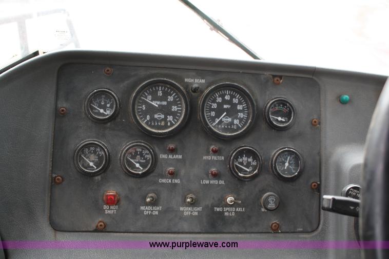 image for item 4886 1998 Case IH FLX 4300 fertilizer applicator