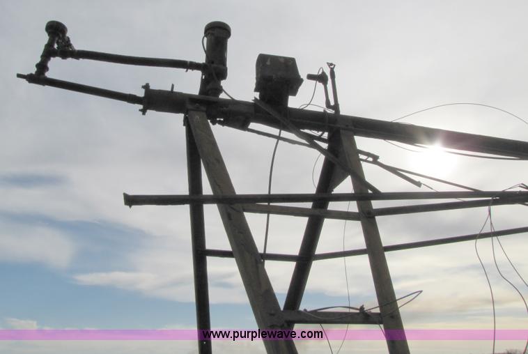 image for item 5197 1978 Valley 4271/4071 irrigation pivot