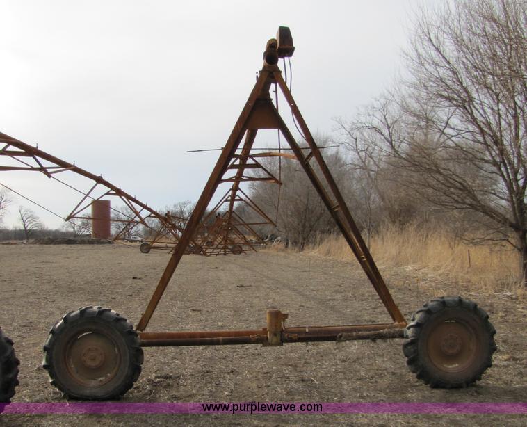 image for item 5197 1978 Valley 4271/4071 irrigation pivot