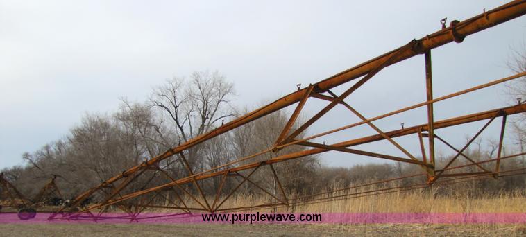 image for item 5197 1978 Valley 4271/4071 irrigation pivot
