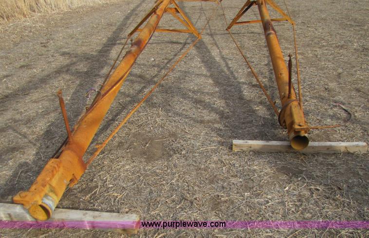 image for item 5197 1978 Valley 4271/4071 irrigation pivot