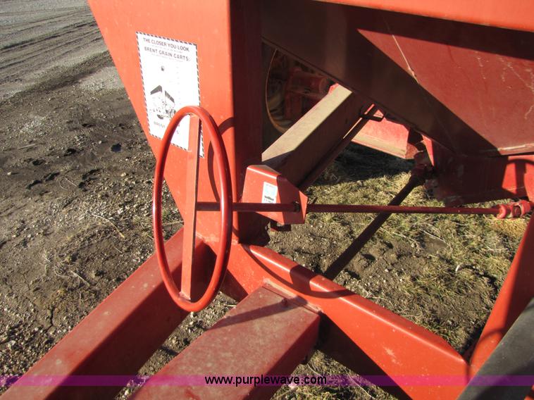 image for item 5214 Brent 472 grain cart
