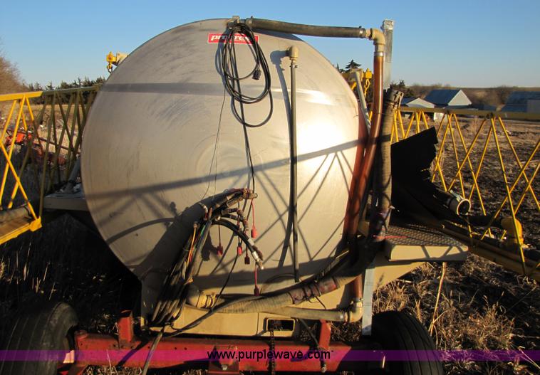 image for item 5215 Sprayer with 65' boom