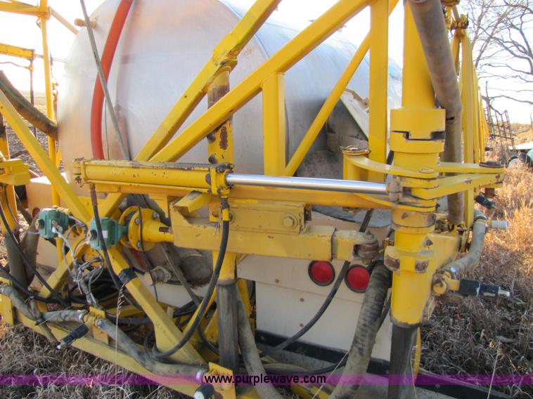 image for item 5215 Sprayer with 65' boom