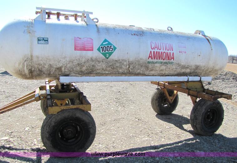 image for item 5221 Hamby 1,000 gallon anhydrous tank on trailer