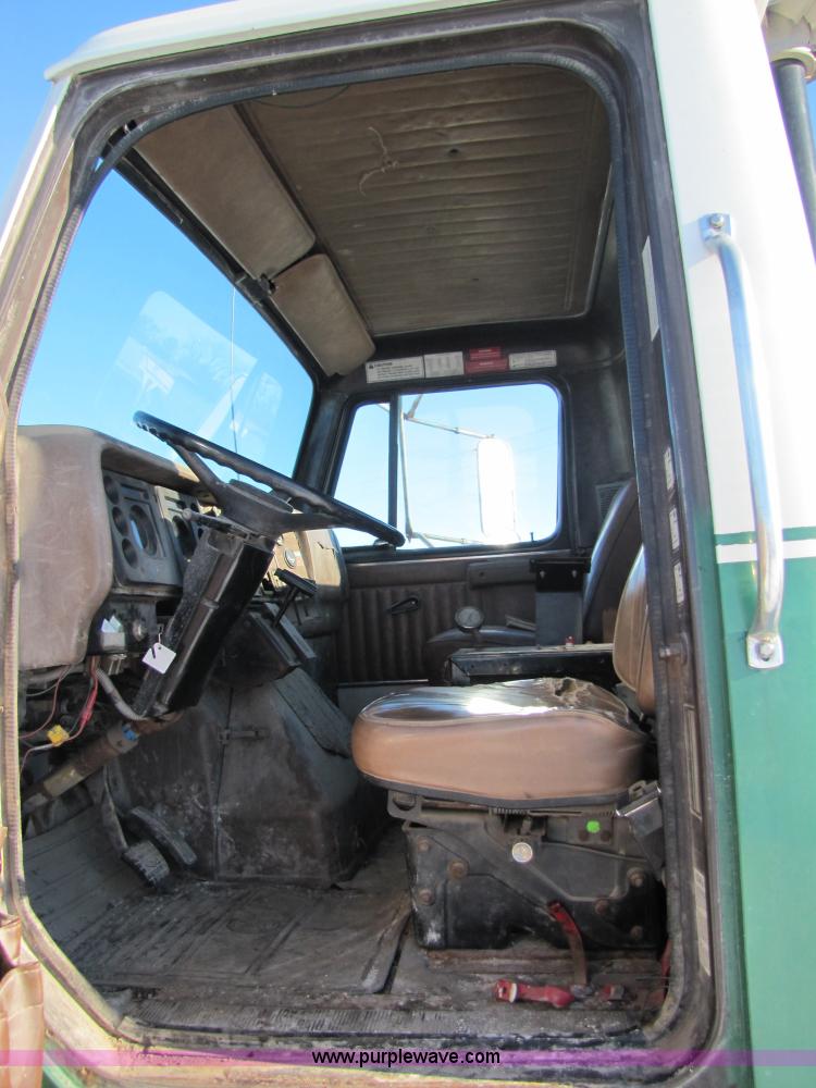 image for item 5303 1989 Loral Easy-Rider 2000-C cab and chassis