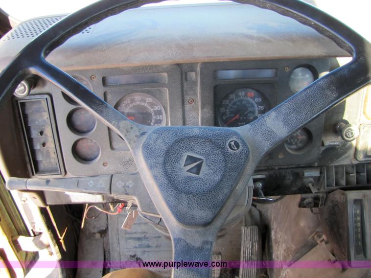 image for item 5303 1989 Loral Easy-Rider 2000-C cab and chassis