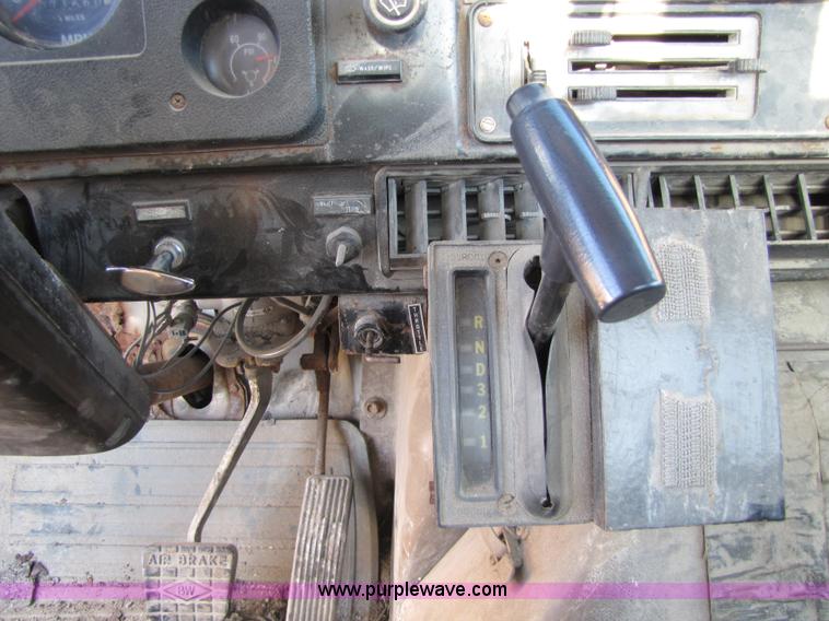 image for item 5303 1989 Loral Easy-Rider 2000-C cab and chassis