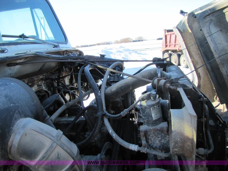 image for item 5303 1989 Loral Easy-Rider 2000-C cab and chassis