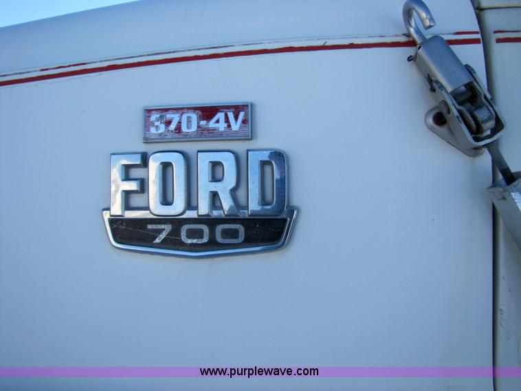 image for item 5305 1982 Ford N700 seed tender truck