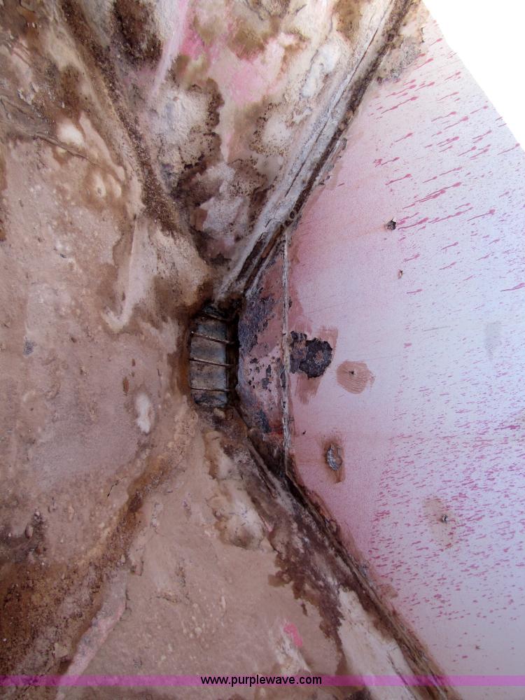 image for item 5305 1982 Ford N700 seed tender truck