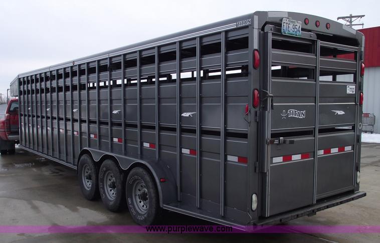 image for item 5369 2007 Titan triple axle stock trailer