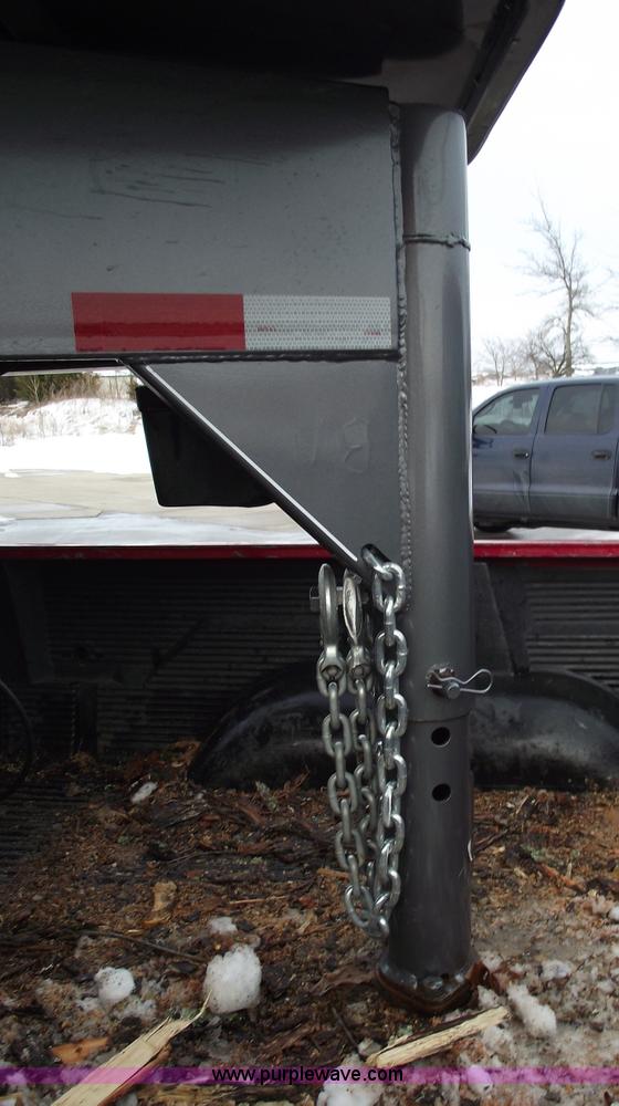 image for item 5369 2007 Titan triple axle stock trailer