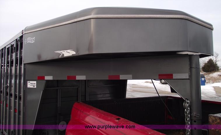 image for item 5369 2007 Titan triple axle stock trailer