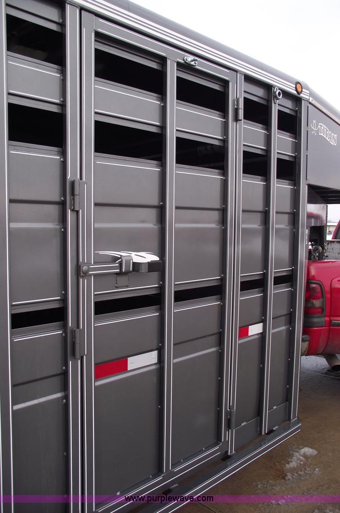 image for item 5369 2007 Titan triple axle stock trailer