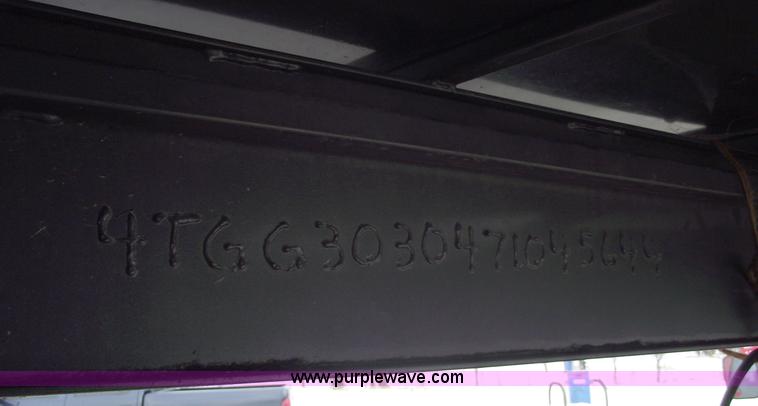 image for item 5369 2007 Titan triple axle stock trailer