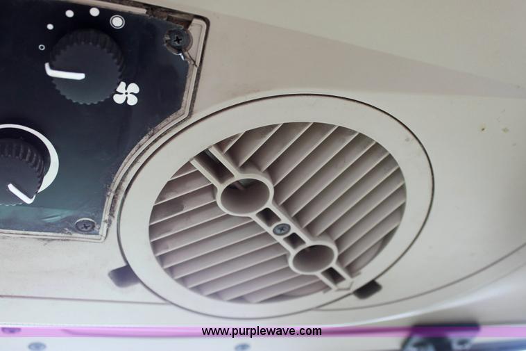 image for item 6509 John Deere 6605 tractor