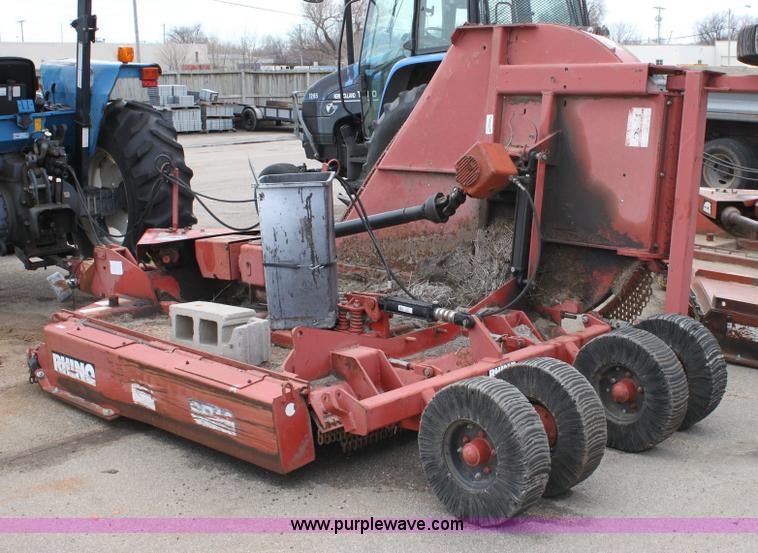 image for item 6512 Rhino SR15 10' bat wing mower