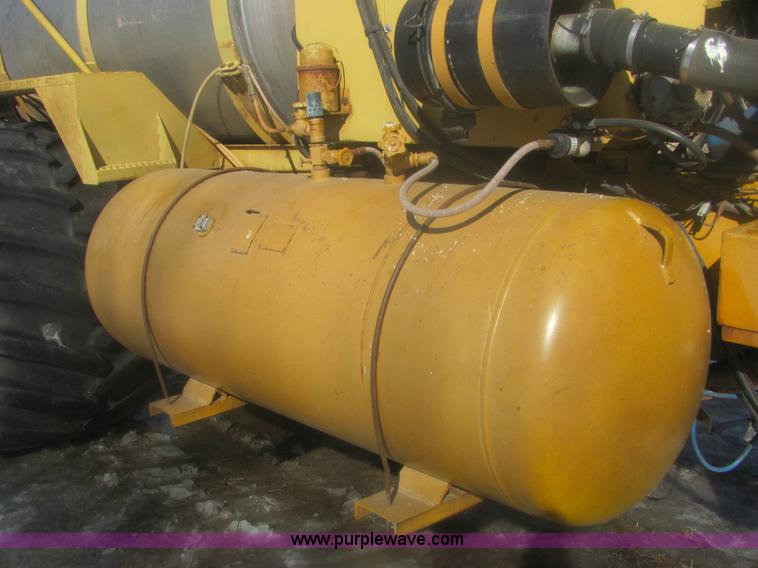 image for item 6844 1979 Big A 2500 sprayer