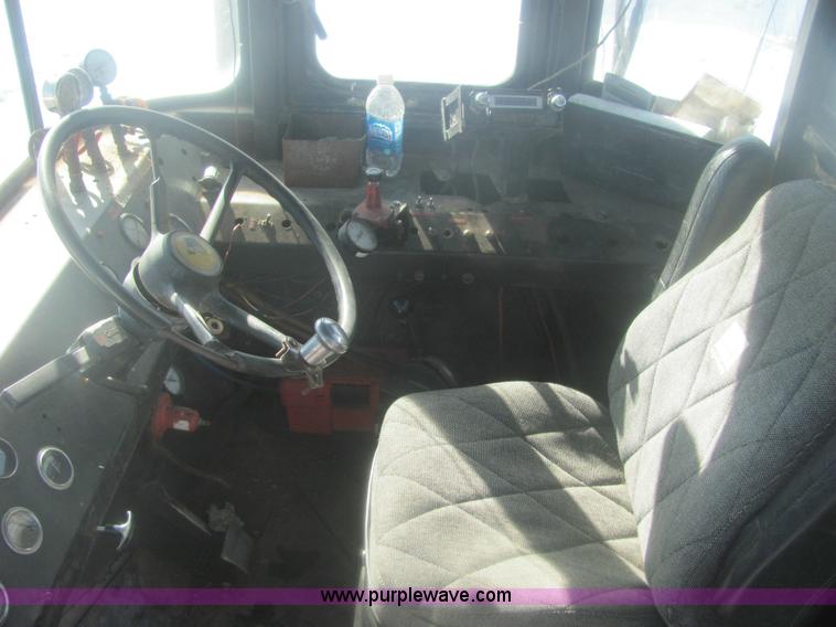 image for item 6844 1979 Big A 2500 sprayer