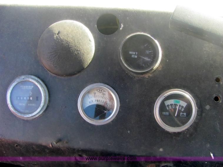 image for item 6844 1979 Big A 2500 sprayer