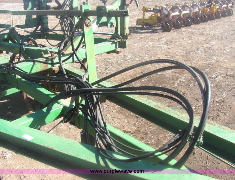 image for item 6852 John Deere A1600 24' folding chisel with injector