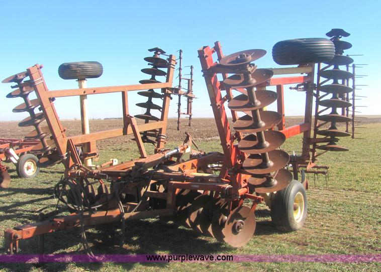 image for item 6856 Krause 21' folding offset disk