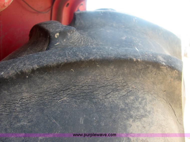 image for item 6863 Massey-Ferguson 180 tractor