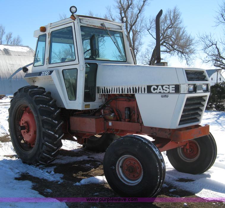 image for item 8209 1979 Case 2090 cab tractor
