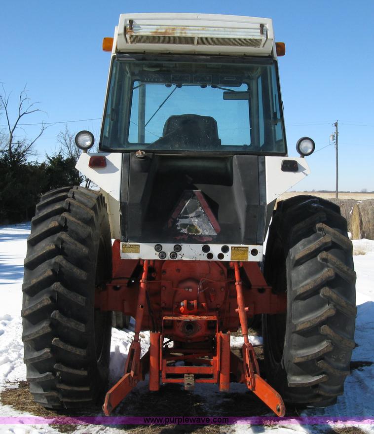 image for item 8209 1979 Case 2090 cab tractor