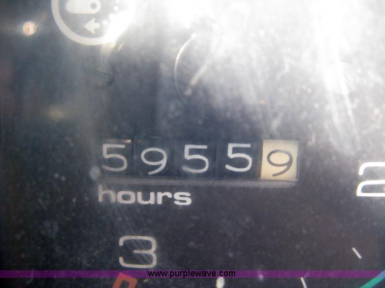 image for item 8209 1979 Case 2090 cab tractor