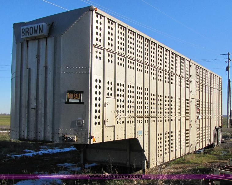 image for item 8366 1978 Merritt cattle trailer