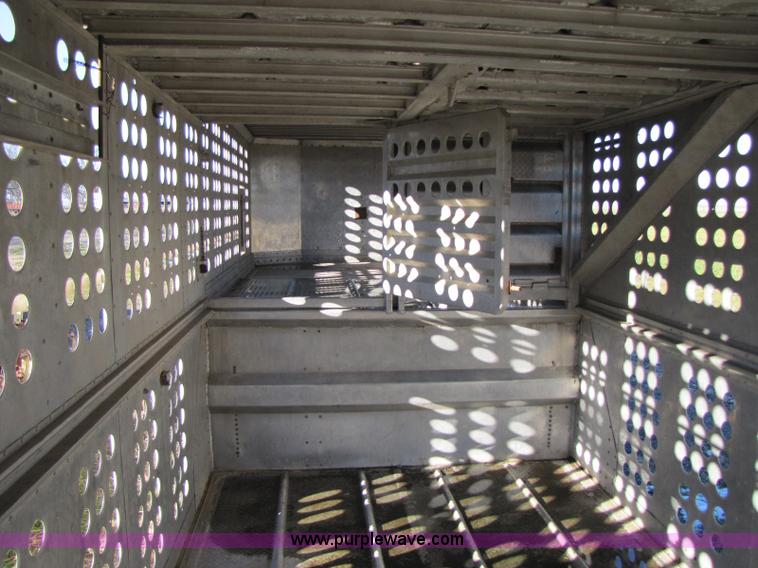 image for item 8366 1978 Merritt cattle trailer