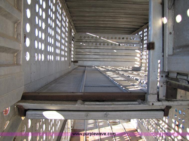 image for item 8366 1978 Merritt cattle trailer