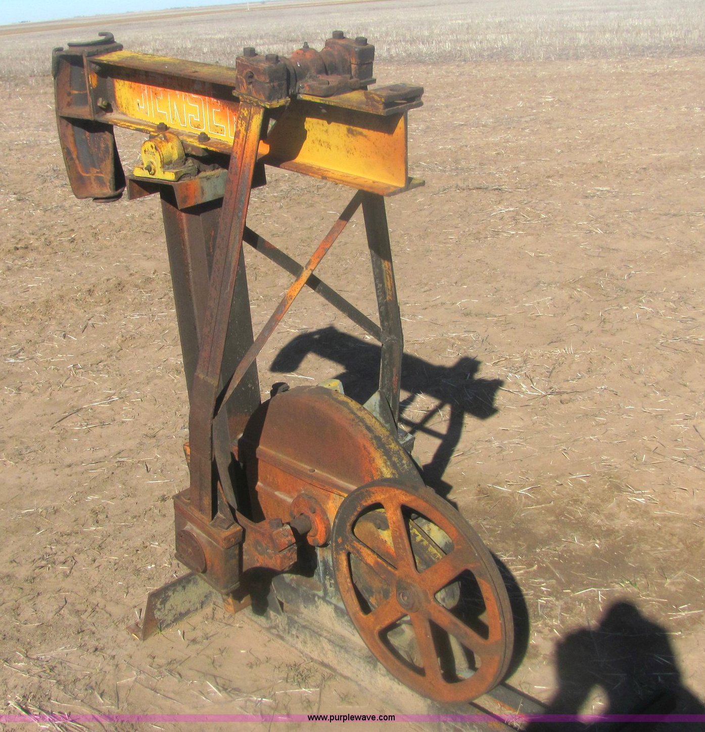 Jensen mini pump jack in Pratt, KS Item 6846 sold Purple Wave