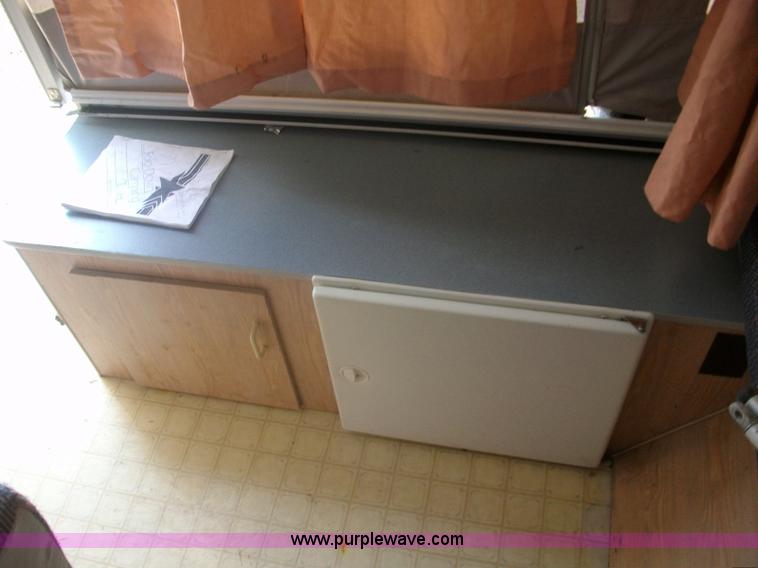 image for item 1904 1993 Starcraft Meteorite 817 pop-up camper