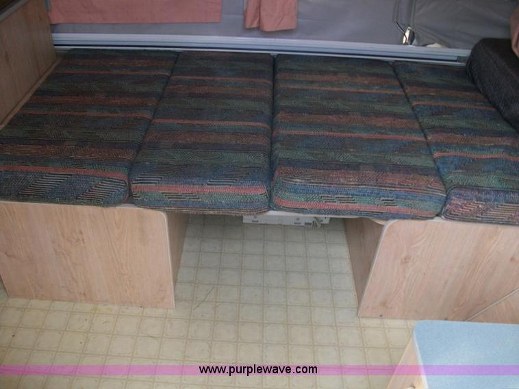 image for item 1904 1993 Starcraft Meteorite 817 pop-up camper