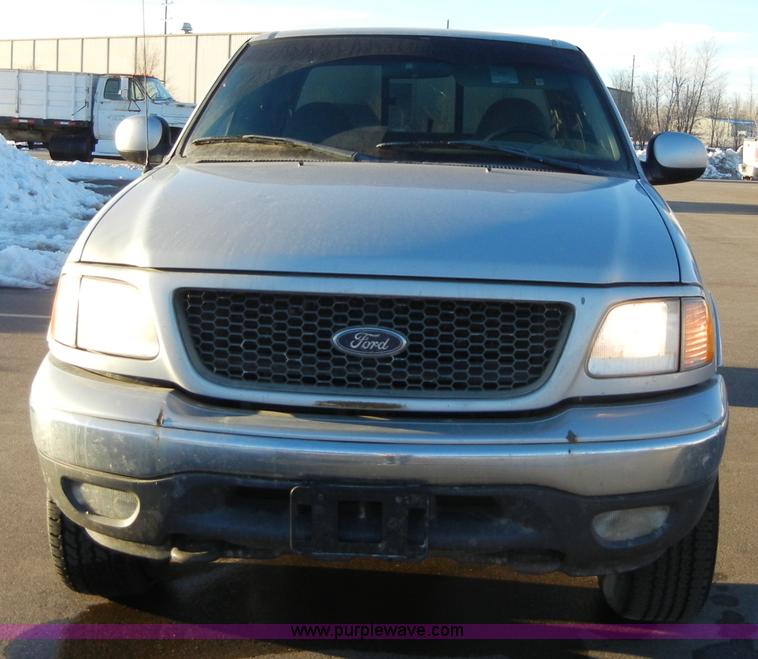 image for item 2134 2001 Ford F150 XLT pickup truck