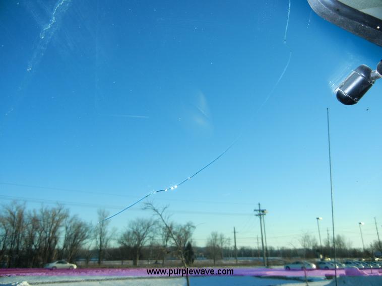 image for item 2134 2001 Ford F150 XLT pickup truck