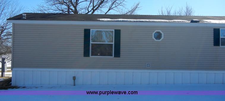 image for item 2139 2003 Skyline Fairview 76' modular home