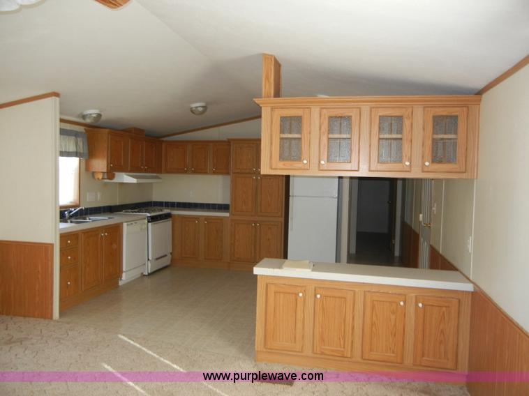 image for item 2139 2003 Skyline Fairview 76' modular home