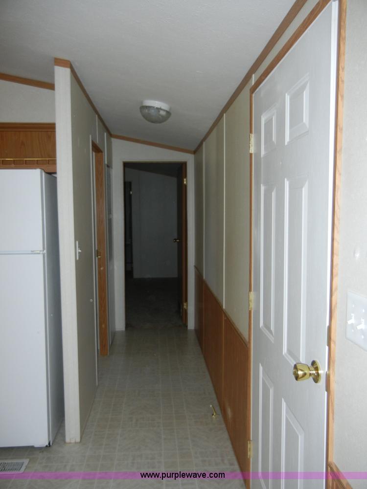 image for item 2139 2003 Skyline Fairview 76' modular home